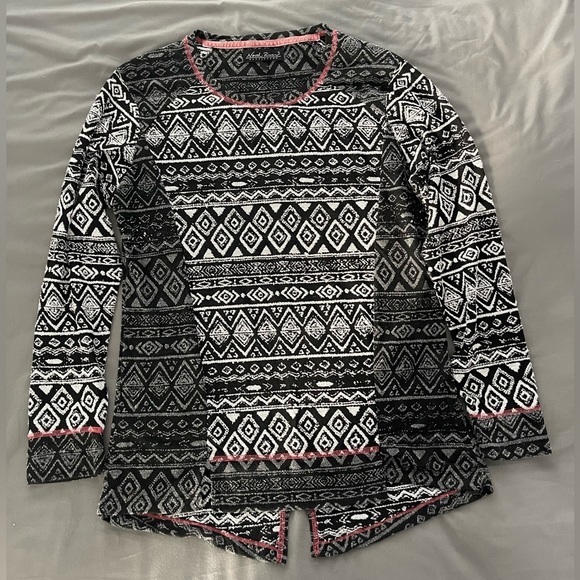 Handkerchief Hem Style Top - Picture 2 of 5